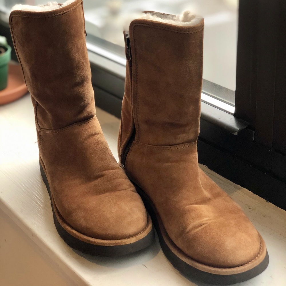 Authentic Chestnut zip-up UGGs